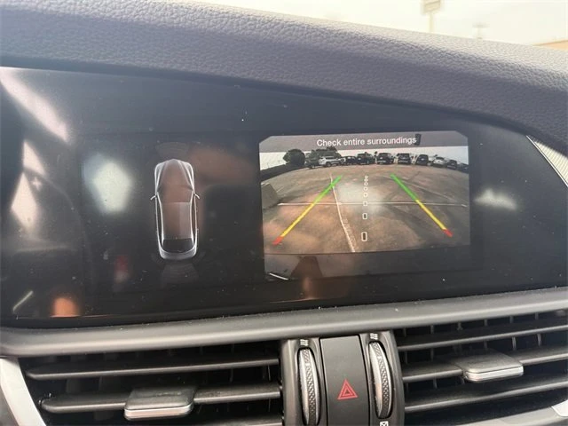 2022 Alfa Romeo Giulia - Image 18 of 19