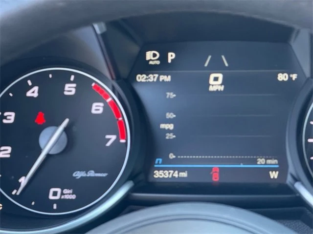 2022 Alfa Romeo Giulia - Image 18 of 20