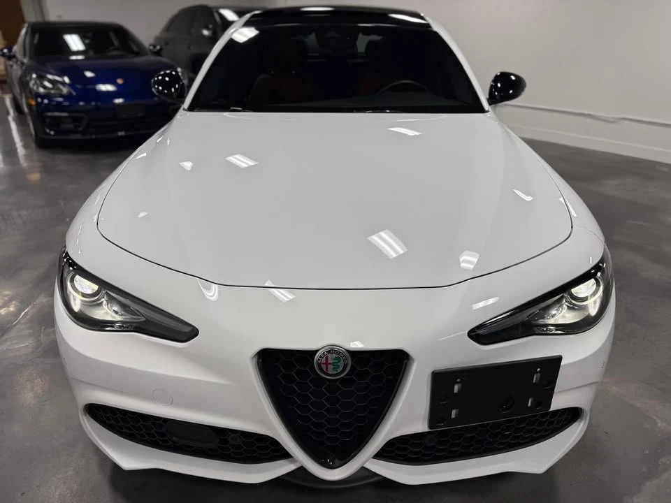 2022 Alfa Romeo Giulia - Image 7 of 20