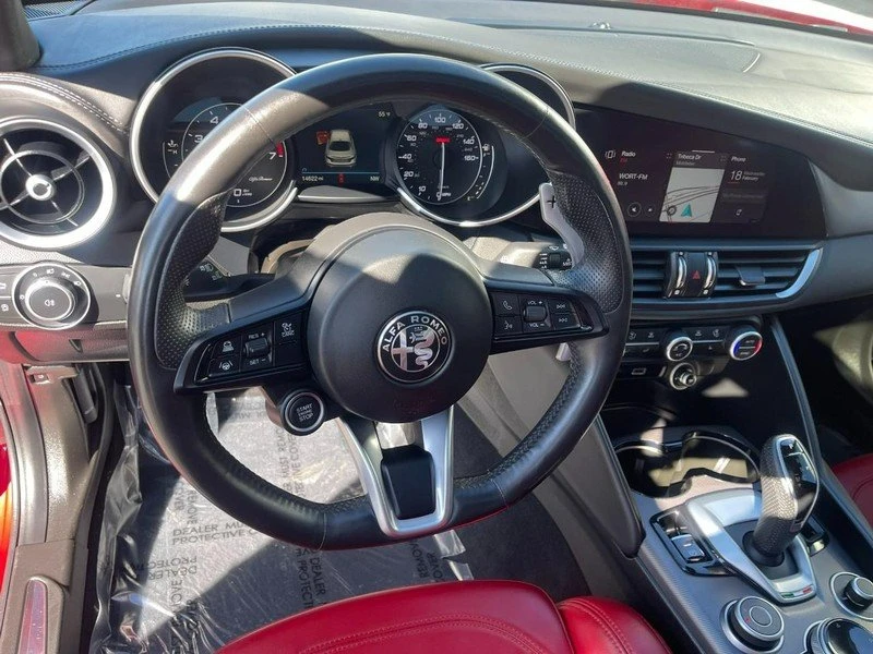 2022 Alfa Romeo Giulia - Image 7 of 12