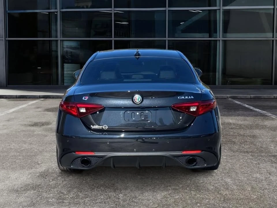 2022 Alfa Romeo Giulia - Image 6 of 19