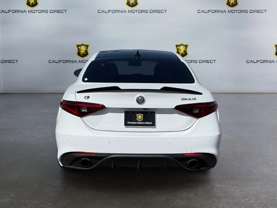 2022 Alfa Romeo Giulia - Image 4 of 20