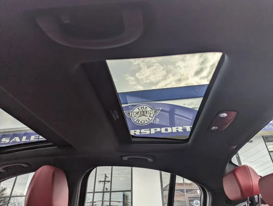 2022 Alfa Romeo Giulia - Image 20 of 20