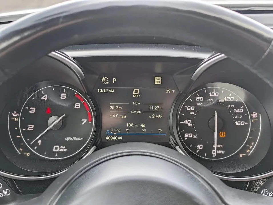 2022 Alfa Romeo Giulia - Image 14 of 20