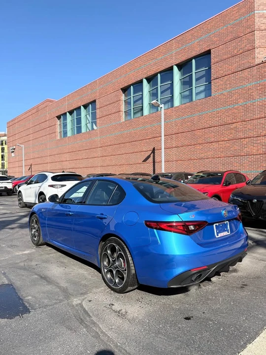 2022 Alfa Romeo Giulia - Image 2 of 14