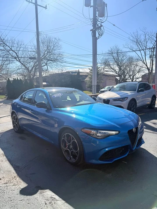 2022 Alfa Romeo Giulia - Image 4 of 14