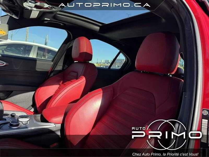 2022 Alfa Romeo Giulia - Image 10 of 12