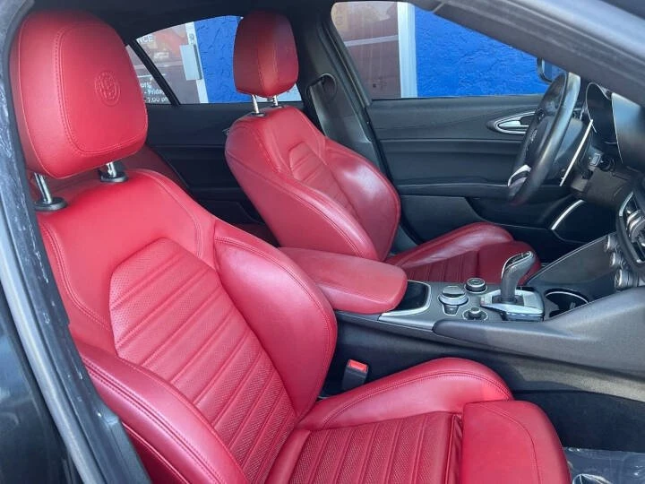 2022 Alfa Romeo Giulia - Image 12 of 20