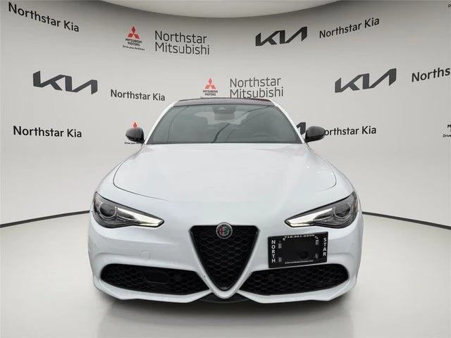 2022 Alfa Romeo Giulia - Image 6 of 20