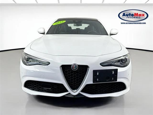 2022 Alfa Romeo Giulia - Image 7 of 20