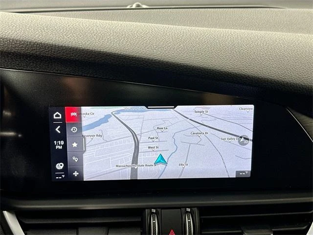 2022 Alfa Romeo Giulia - Image 12 of 20