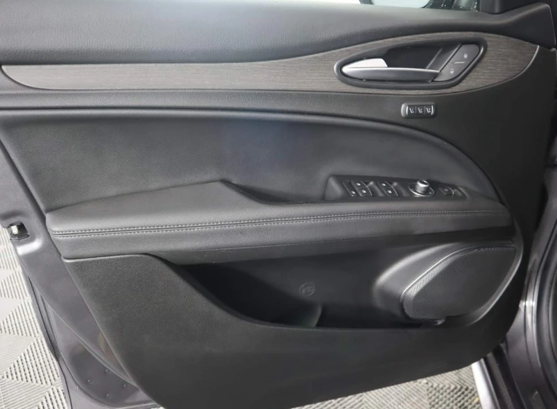 2022 Alfa Romeo Stelvio - Image 7 of 12