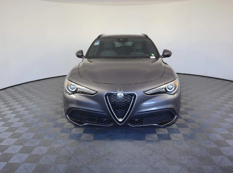 2022 Alfa Romeo Stelvio - Image 2 of 12