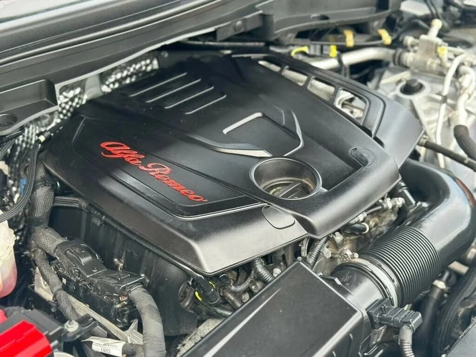 2022 Alfa Romeo Stelvio - Image 14 of 20