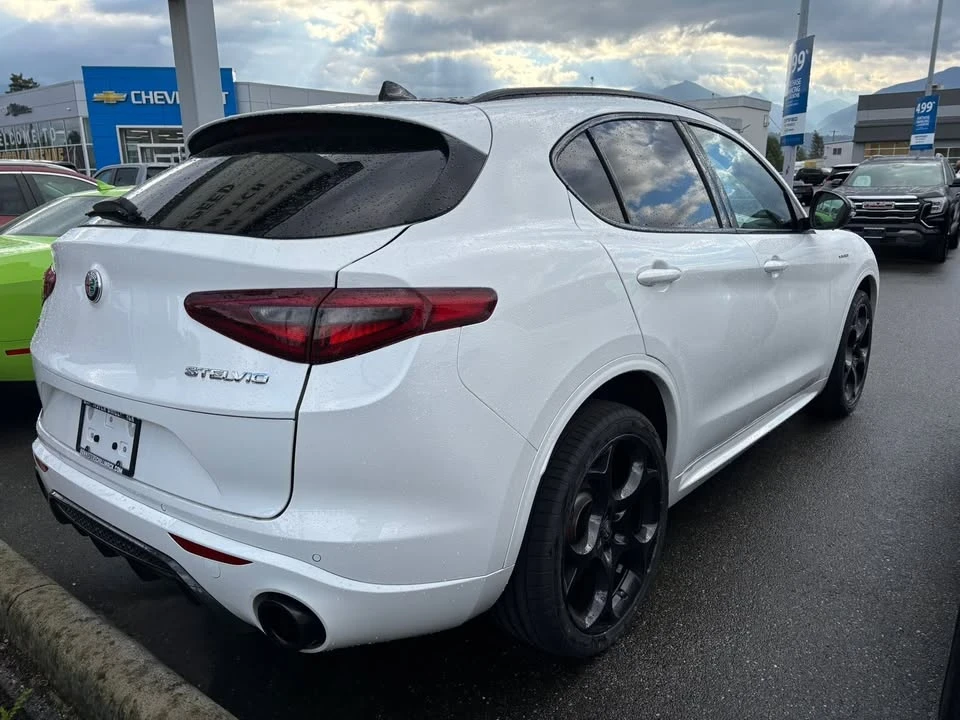 2022 Alfa Romeo Stelvio - Image 3 of 6