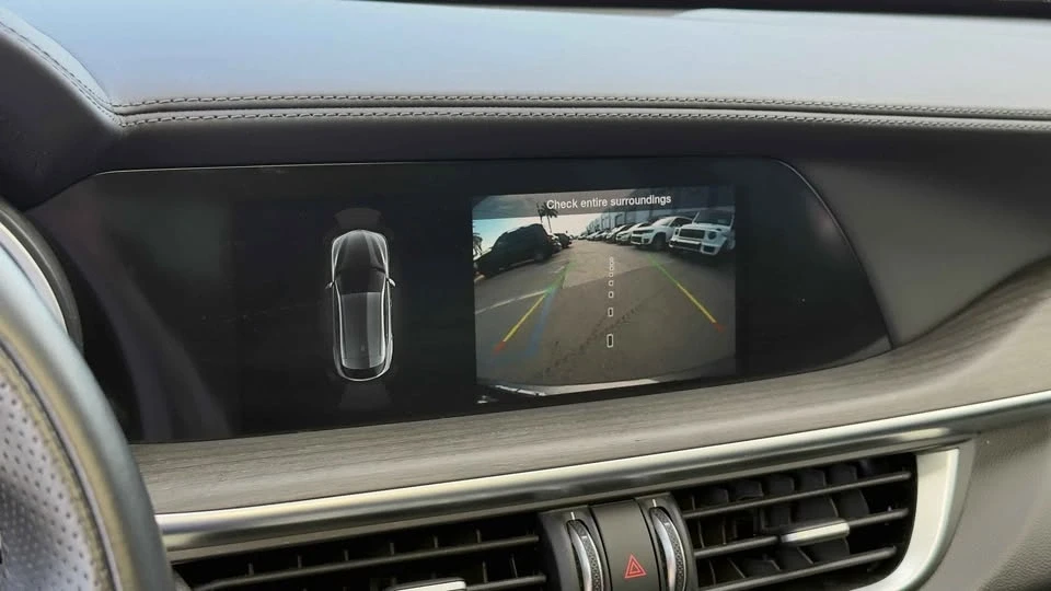 2022 Alfa Romeo Stelvio - Image 11 of 15