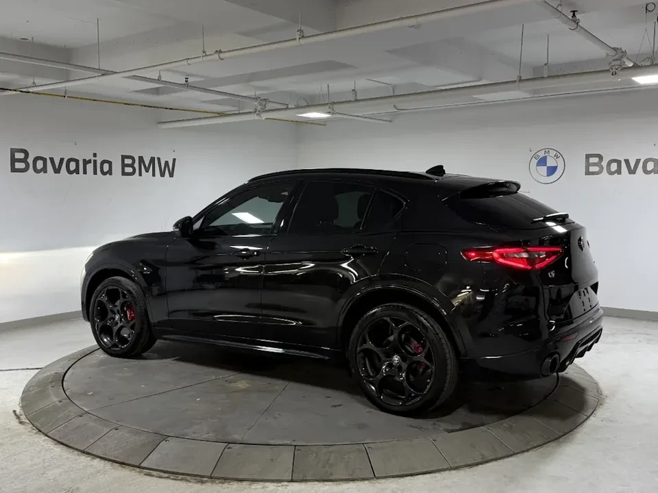 2022 Alfa Romeo Stelvio - Image 3 of 16