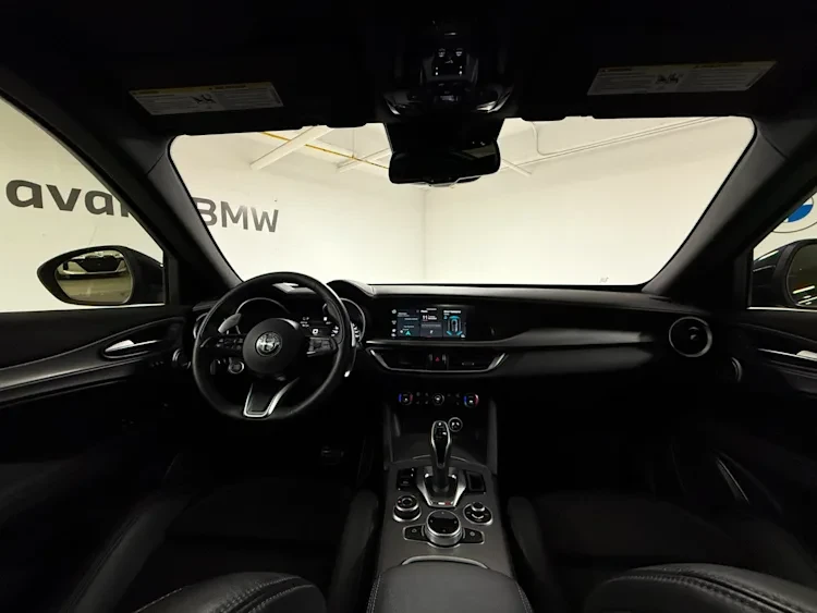 2022 Alfa Romeo Stelvio - Image 14 of 16