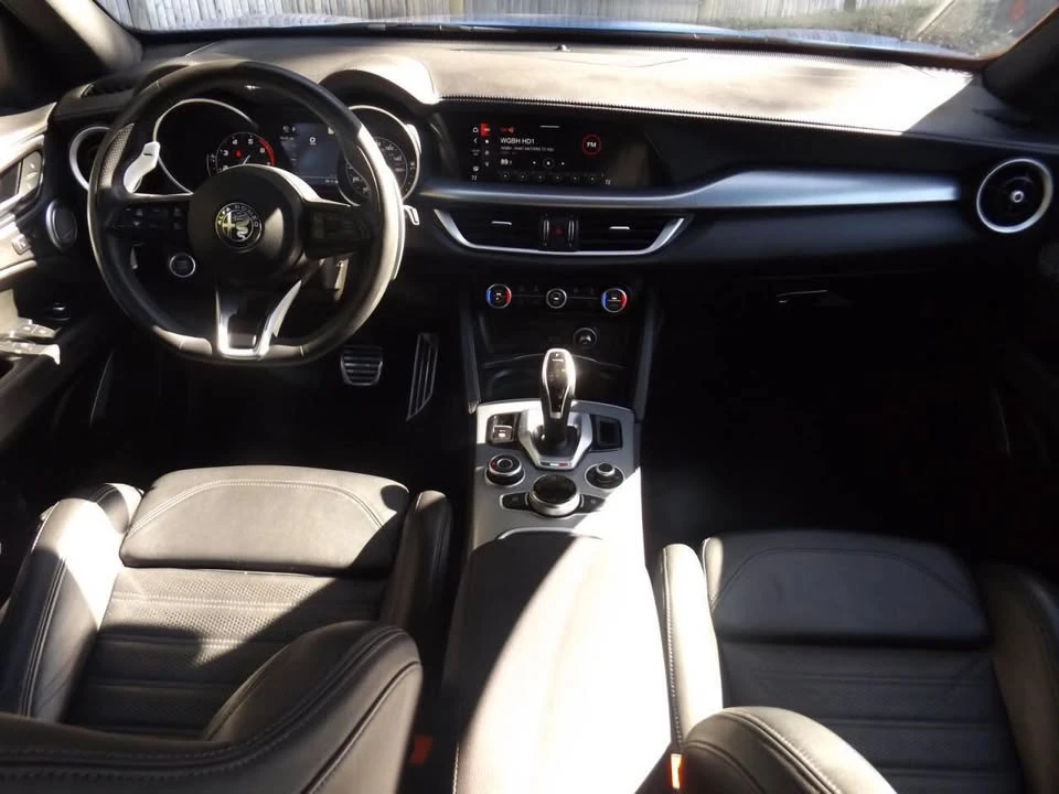 2022 Alfa Romeo Stelvio - Image 13 of 19