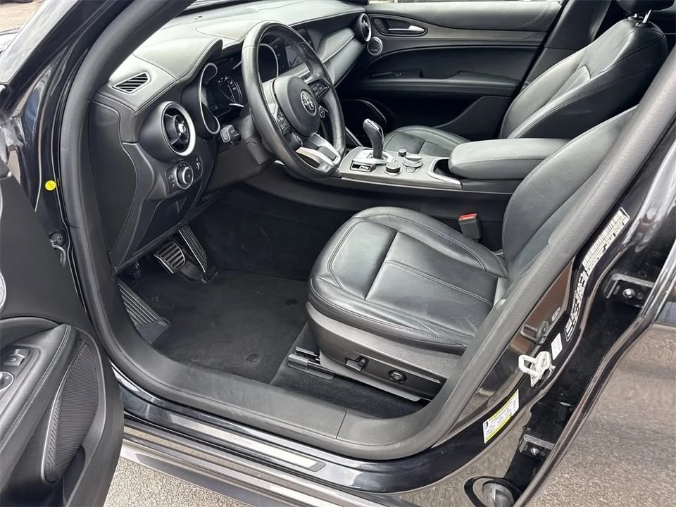 2022 Alfa Romeo Stelvio - Image 9 of 20