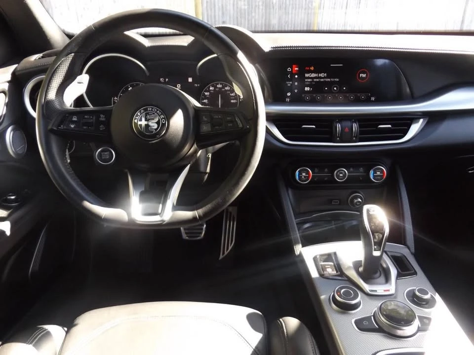 2022 Alfa Romeo Stelvio - Image 12 of 19