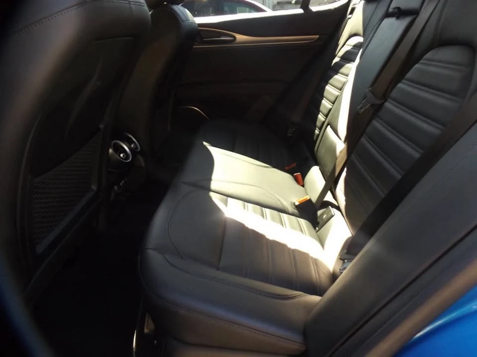 2022 Alfa Romeo Stelvio - Image 17 of 19