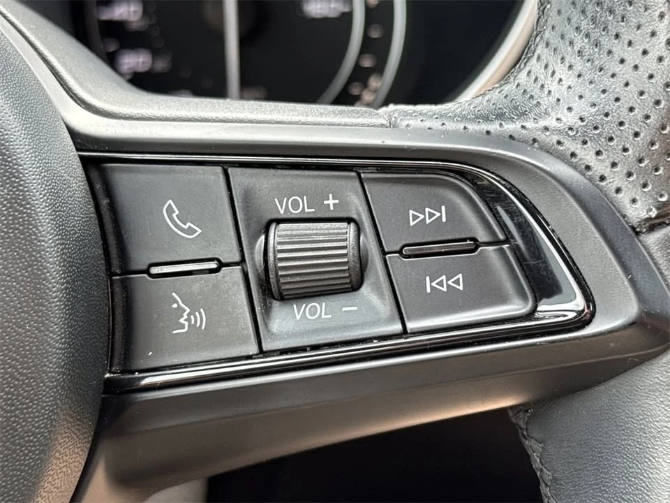 2022 Alfa Romeo Stelvio - Image 18 of 20