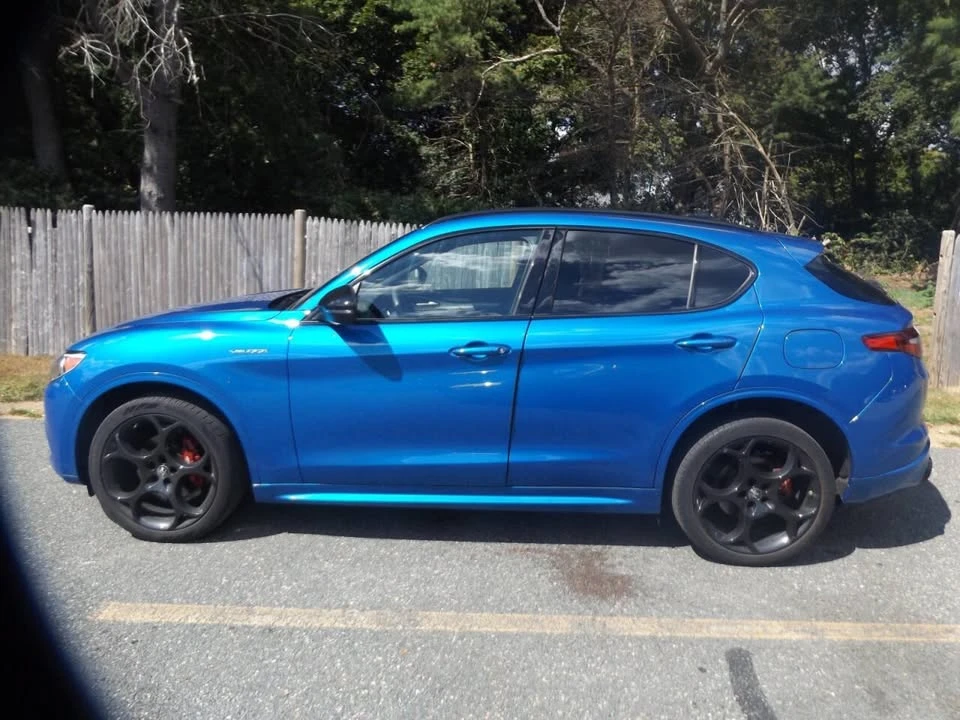 2022 Alfa Romeo Stelvio - Image 2 of 19