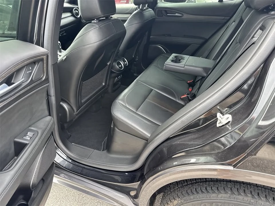 2022 Alfa Romeo Stelvio - Image 10 of 20