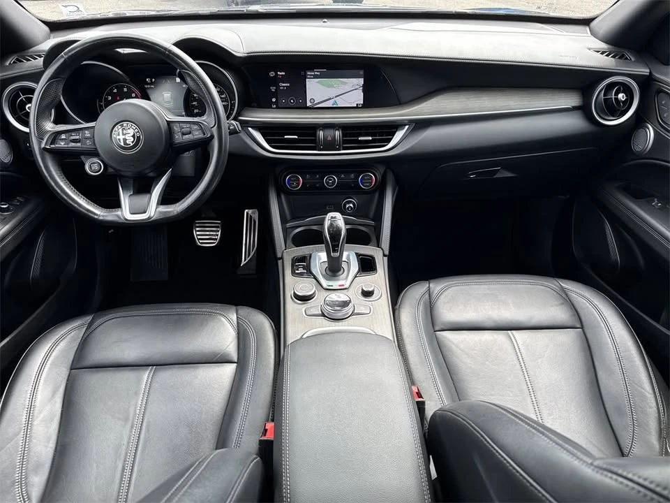 2022 Alfa Romeo Stelvio - Image 11 of 20