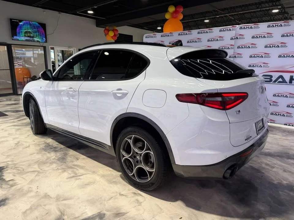 2022 Alfa Romeo Stelvio - Image 6 of 20