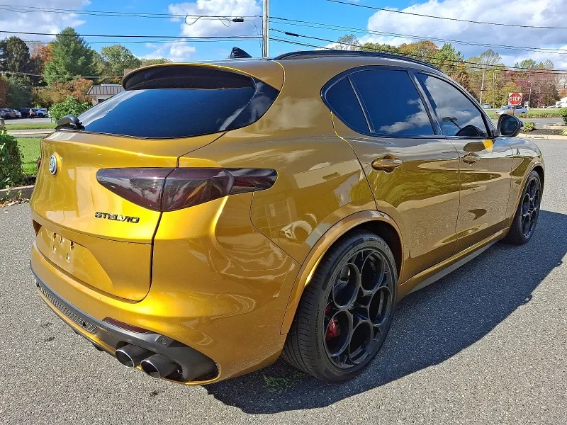 2022 Alfa Romeo Stelvio - Image 4 of 12