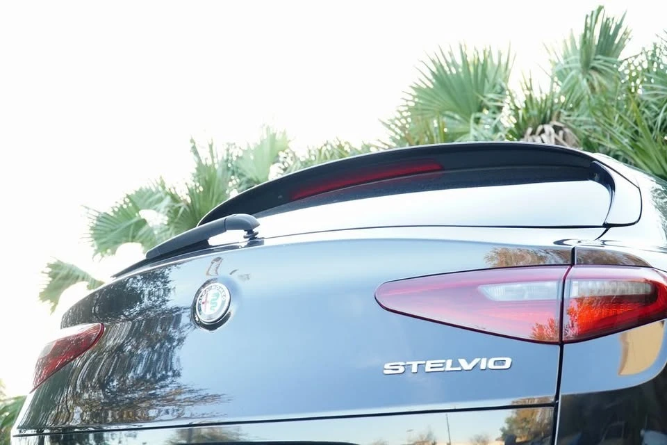 2022 Alfa Romeo Stelvio - Image 9 of 20