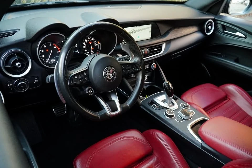 2022 Alfa Romeo Stelvio - Image 10 of 20