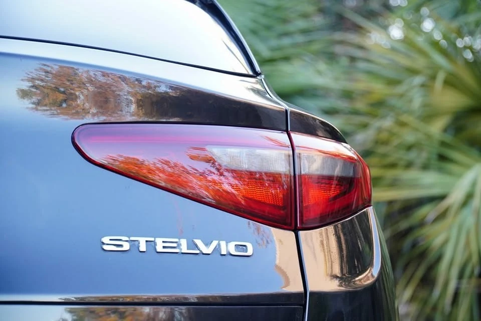 2022 Alfa Romeo Stelvio - Image 8 of 20