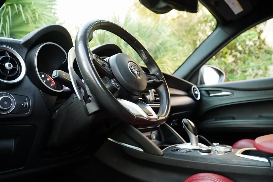 2022 Alfa Romeo Stelvio - Image 12 of 20