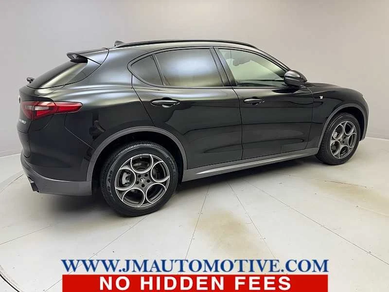 2022 Alfa Romeo Stelvio - Image 5 of 20