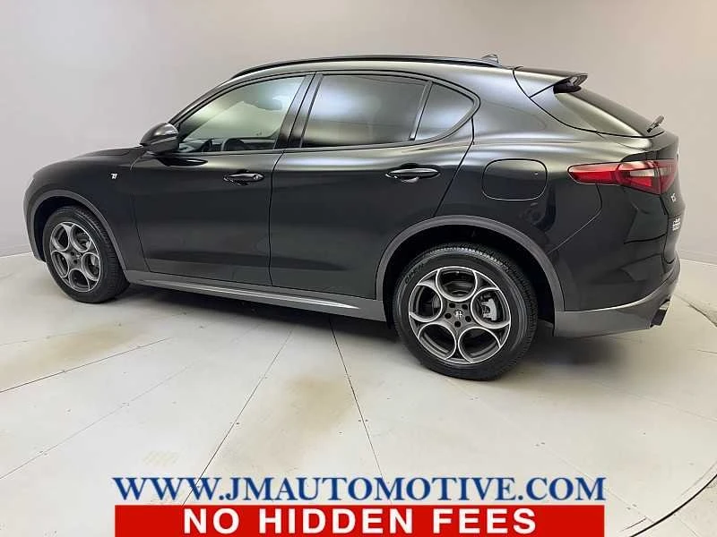 2022 Alfa Romeo Stelvio - Image 3 of 20