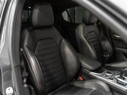 2022 Alfa Romeo Stelvio - Image 10 of 11