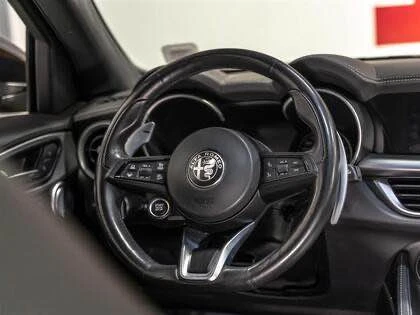 2022 Alfa Romeo Stelvio - Image 5 of 11