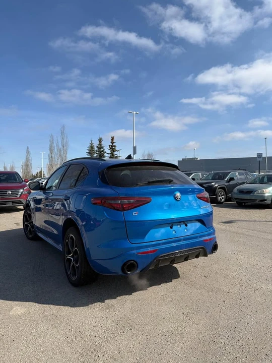 2022 Alfa Romeo Stelvio - Image 3 of 17
