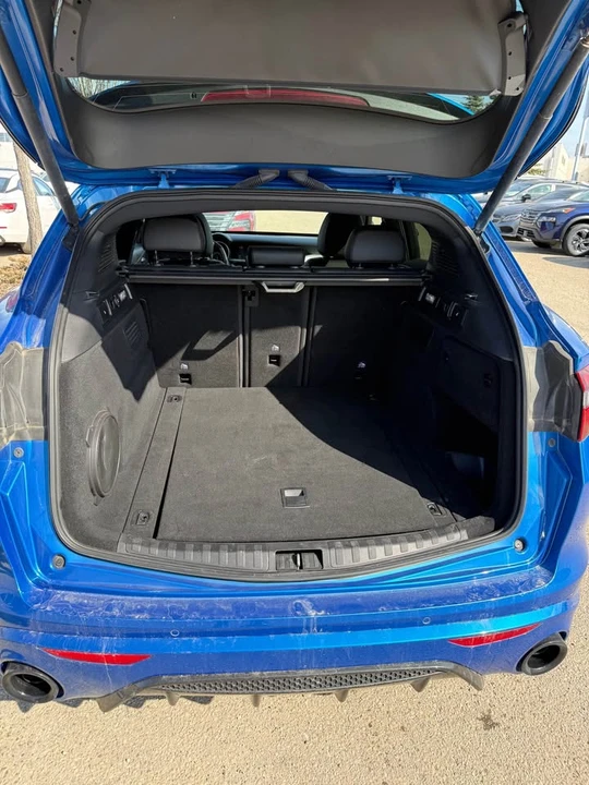 2022 Alfa Romeo Stelvio - Image 10 of 17