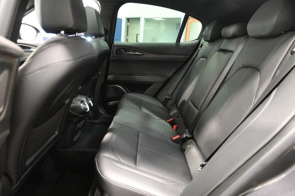 2022 Alfa Romeo Stelvio - Image 15 of 20