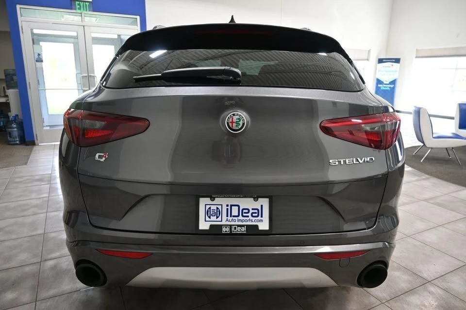 2022 Alfa Romeo Stelvio - Image 4 of 20