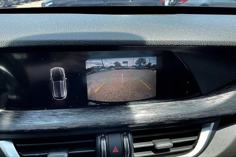 2022 Alfa Romeo Stelvio - Image 14 of 20