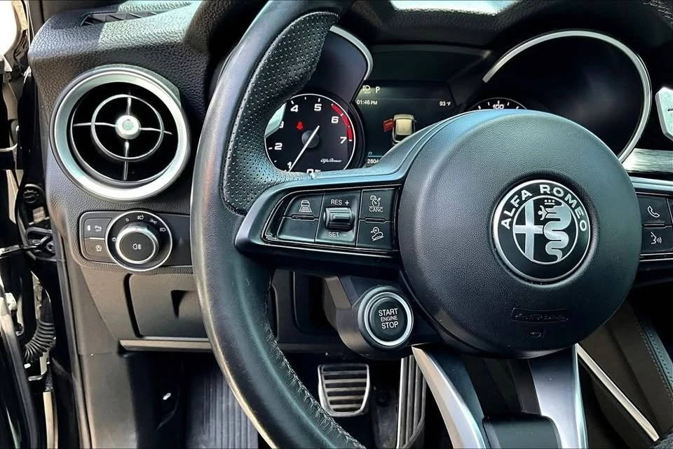 2022 Alfa Romeo Stelvio - Image 11 of 20