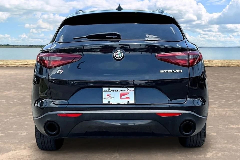 2022 Alfa Romeo Stelvio - Image 5 of 20