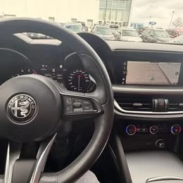 2022 Alfa Romeo Stelvio - Image 7 of 18