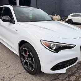 2022 Alfa Romeo Stelvio - Image 3 of 18