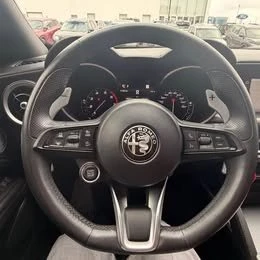 2022 Alfa Romeo Stelvio - Image 5 of 18